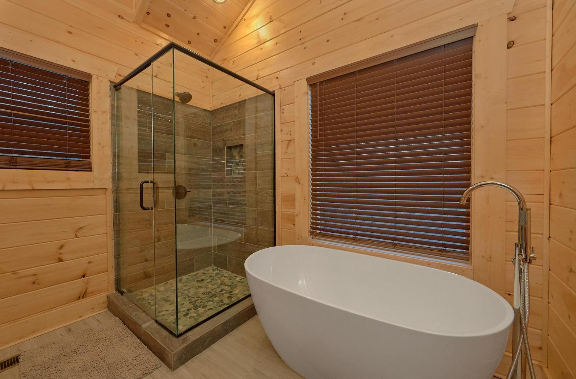 Misty Mountain Adventure Lodge 개틀린버그 외부 사진