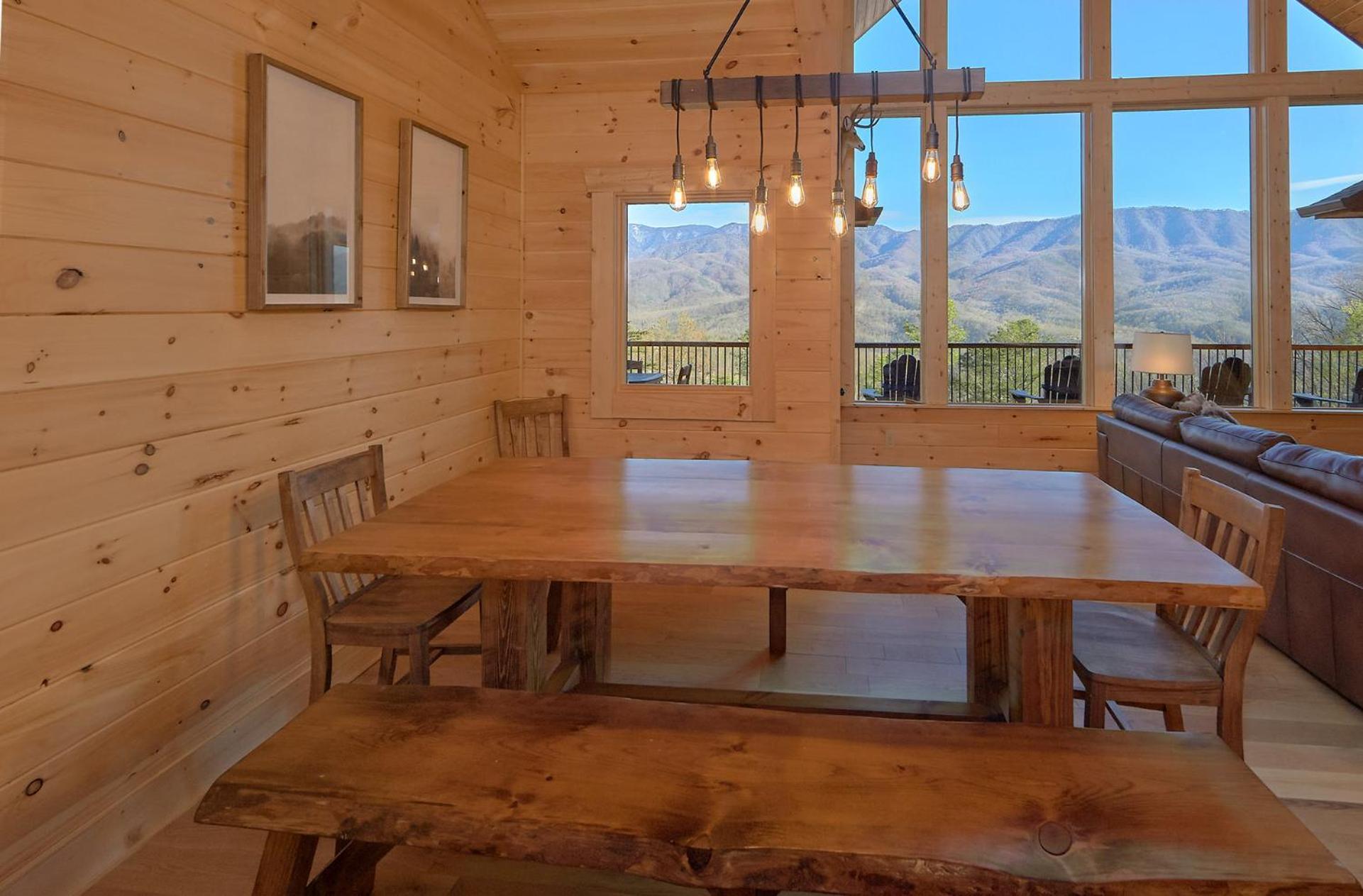 Misty Mountain Adventure Lodge 개틀린버그 외부 사진